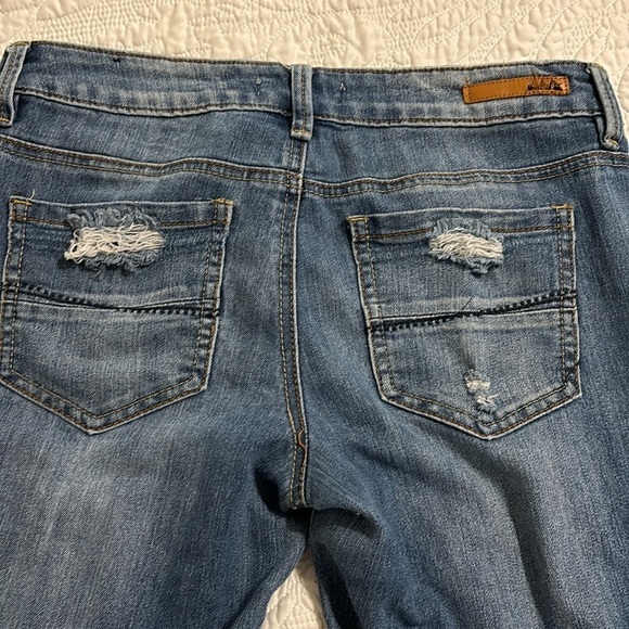 Dollhouse jeans, size 7 distressed, no stains - Picture 4 of 6
